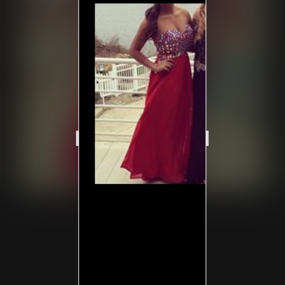 Red custom made Prom Dress, Night out, Party Open Back& Sides Sz 4 - Picture 14 of 15